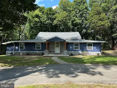 1448 Cross Keys Rd, Reading, PA 19605