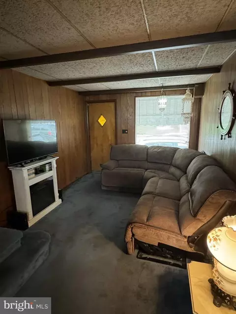 738 Birch St, Reading, PA 19604 photo 4