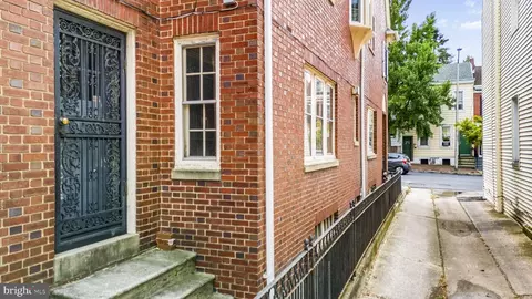 1041 Walnut St, Reading, PA 19601 photo 8