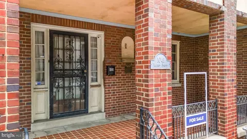 1041 Walnut St, Reading, PA 19601 photo 4