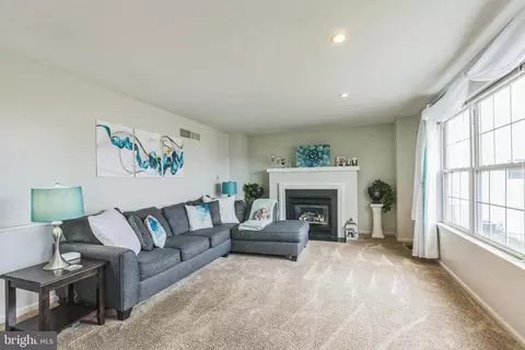 Living - 2501 Andrew Dr, Reading, PA 19608 photo 2 of 3