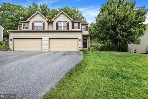 751 Seem Dr, Kutztown, PA 19530