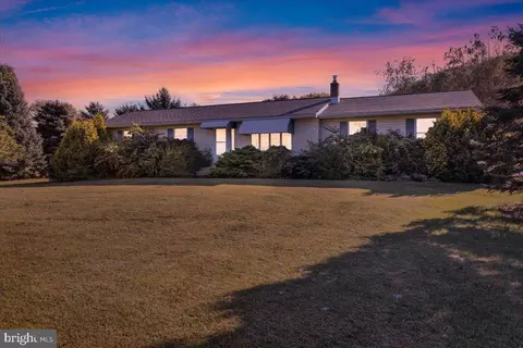 347 Hard Hill Rd, Hamburg, PA 19526