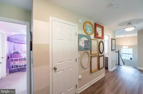 Entry Way - 638 Ebersole Rd, Reading, PA 19605 photo 16 of 20