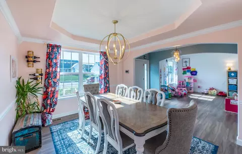 Entry Way - 638 Ebersole Rd, Reading, PA 19605 photo 4 of 20