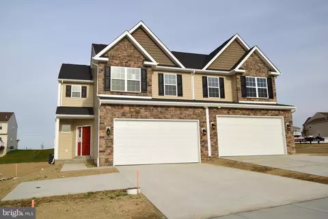 208 Sunglo Dr #( 112), Leesport, PA 19533