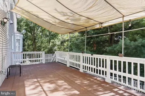 Exterior - 24 Golfview Ln, Reading, PA 19606 photo 3 of 8