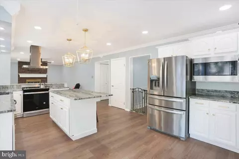 Kitchen - 24 Golfview Ln, Reading, PA 19606 photo 3 of 3