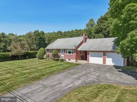 715 Hill Church Rd, Boyertown, PA 19512