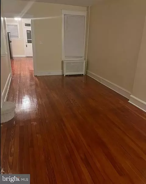 310 S Sterley St, Reading, PA 19607 photo 3
