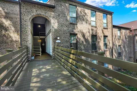 1 Fairway Rd # -E, Reading, PA 19607