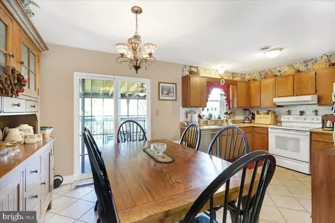 Dining - 228 Wexham Dr, Reading, PA 19607 photo 2 of 3