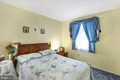 Bedroom - 228 Wexham Dr, Reading, PA 19607 photo 2 of 3