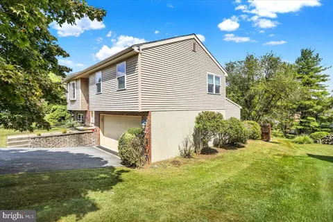 Exterior - 228 Wexham Dr, Reading, PA 19607 photo 4 of 6
