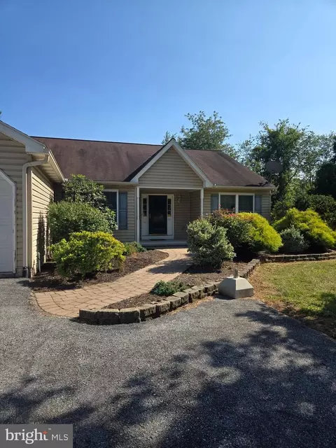 1431 Orchard Ln, Boyertown, PA 19512
