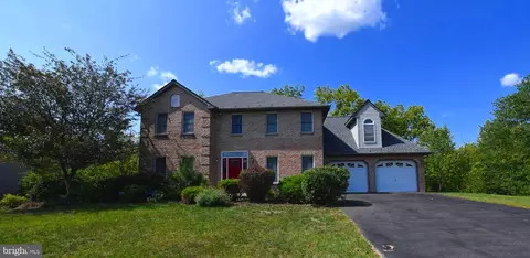 105 Balsam Dr, Douglassville, PA 19518