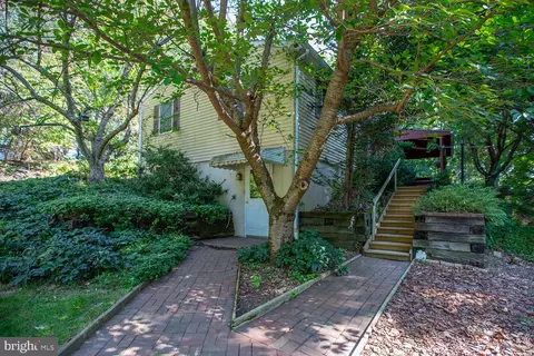 17 Bick Rd, Fleetwood, PA 19522