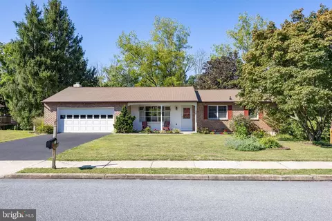 122 Russell Ave, Douglassville, PA 19518