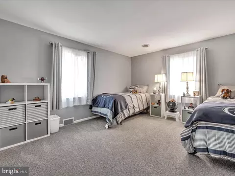 Bedroom - 15 Kings Blvd, Reading, PA 19607 photo 5 of 8