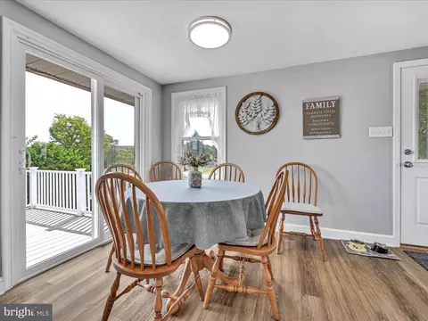 Dining - 15 Kings Blvd, Reading, PA 19607 photo 2 of 2