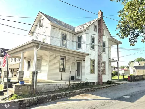 70 Chestnut St, Mohnton, PA 19540