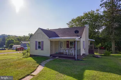 11 Poplar Ave, Temple, PA 19560