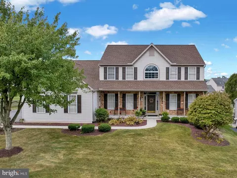 6 Franklin Way, Morgantown, PA 19543