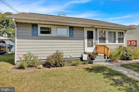 217 E 9th St, Shoemakersville, PA 19555
