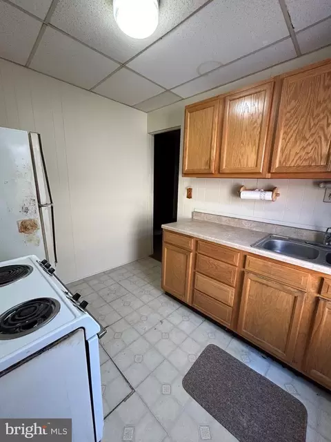 Kitchen - 1509 Perkiomen Ave, Reading, PA 19602 photo 3 of 3