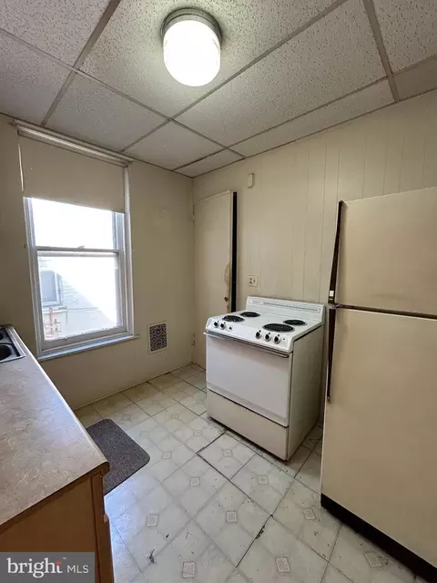 Kitchen - 1509 Perkiomen Ave, Reading, PA 19602 photo 2 of 3
