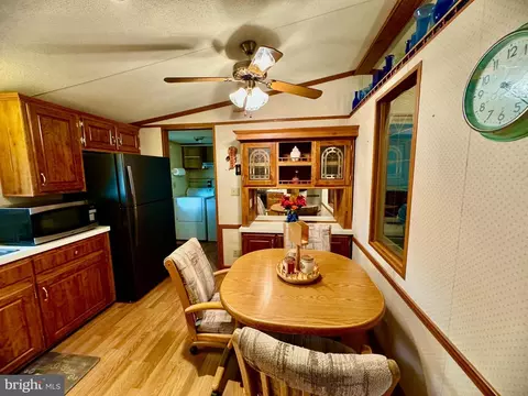 107 Ritz Ave, Reading, PA 19606 photo 9