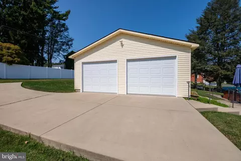 Exterior - 108 Funston Ave, Reading, PA 19607 photo 4 of 4