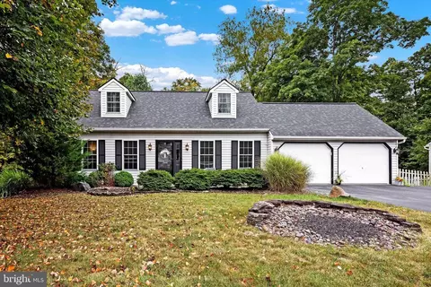 306 Russell Ave, Douglassville, PA 19518