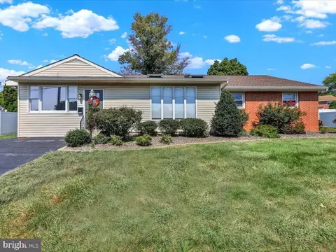 2417 State Hill Rd, Reading, PA 19610