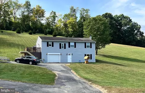 108 Kricks Mill Rd, Womelsdorf, PA 19567