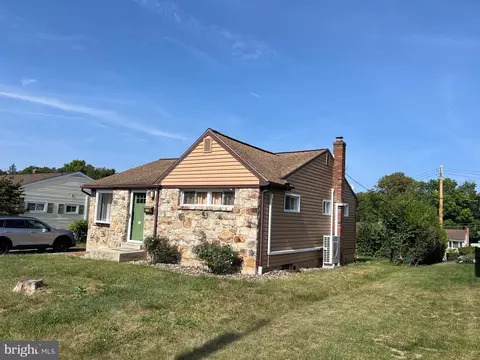 Exterior - 509 Frontier Ave, Reading, PA 19601 photo 2 of 2