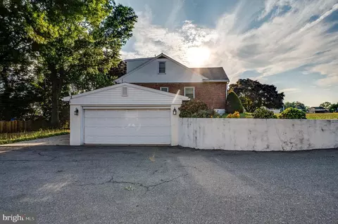 920 Whitner Rd, Reading, PA 19605 photo 3