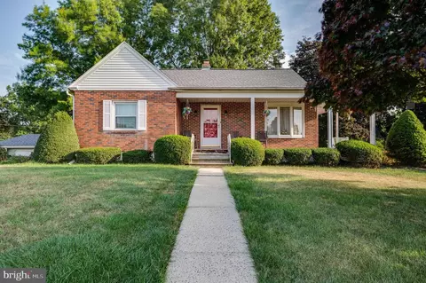 920 Whitner Rd, Reading, PA 19605 photo 2
