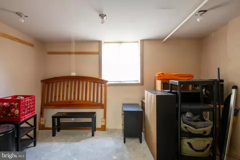 Bedroom - 459 Hill Ave, Reading, PA 19606 photo 3 of 3