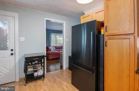 Entry Way - 459 Hill Ave, Reading, PA 19606 photo 1 of 3
