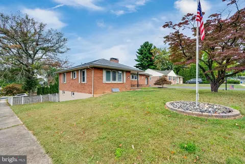 107 Mull Ave, Sinking Spring, PA 19608 photo 5