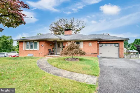 107 Mull Ave, Sinking Spring, PA 19608