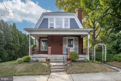 120 N 3rd Ave, Reading, PA 19611