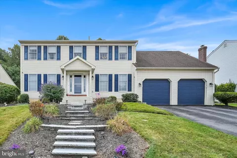 2706 Temple Dr, Sinking Spring, PA 19608