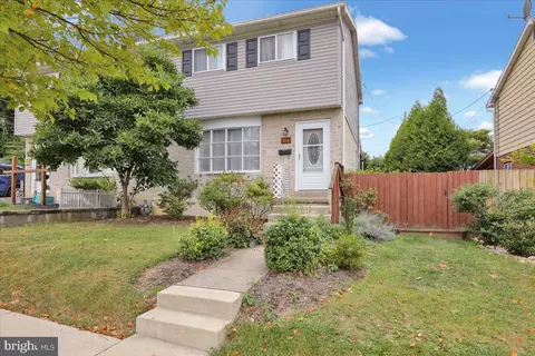 516 4th St, Reading, PA 19610