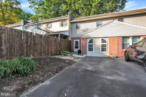 Other - 823 Rabbit Ln, Reading, PA 19606 photo 2 of 8