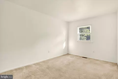 Bedroom - 823 Rabbit Ln, Reading, PA 19606 photo 4 of 5