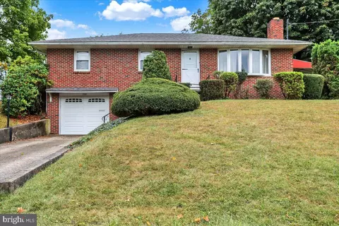 728 Girard Ave, Hamburg, PA 19526