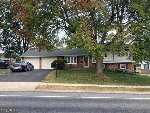 324 Chestnut St, Birdsboro, PA 19508