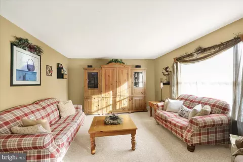 4 Baker Ln, Reading, PA 19606 photo 5